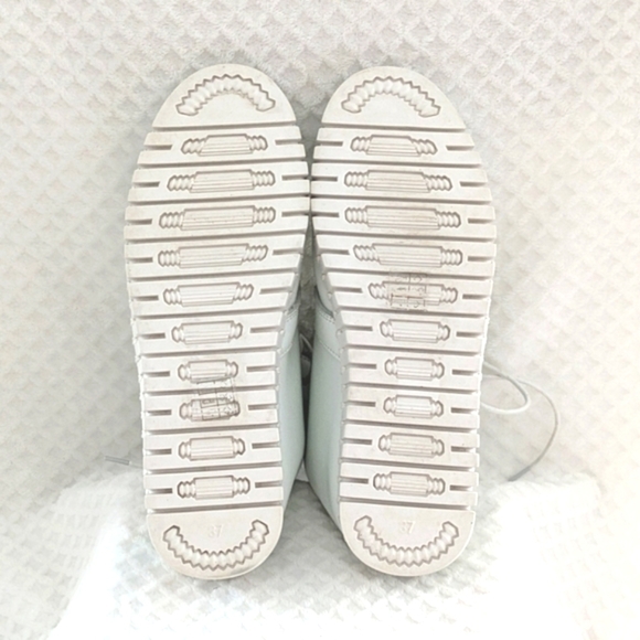 Caposhie Exclusive Shoes White Microfiber Chukka Boot White Size 7, 37 EU - Picture 8 of 11